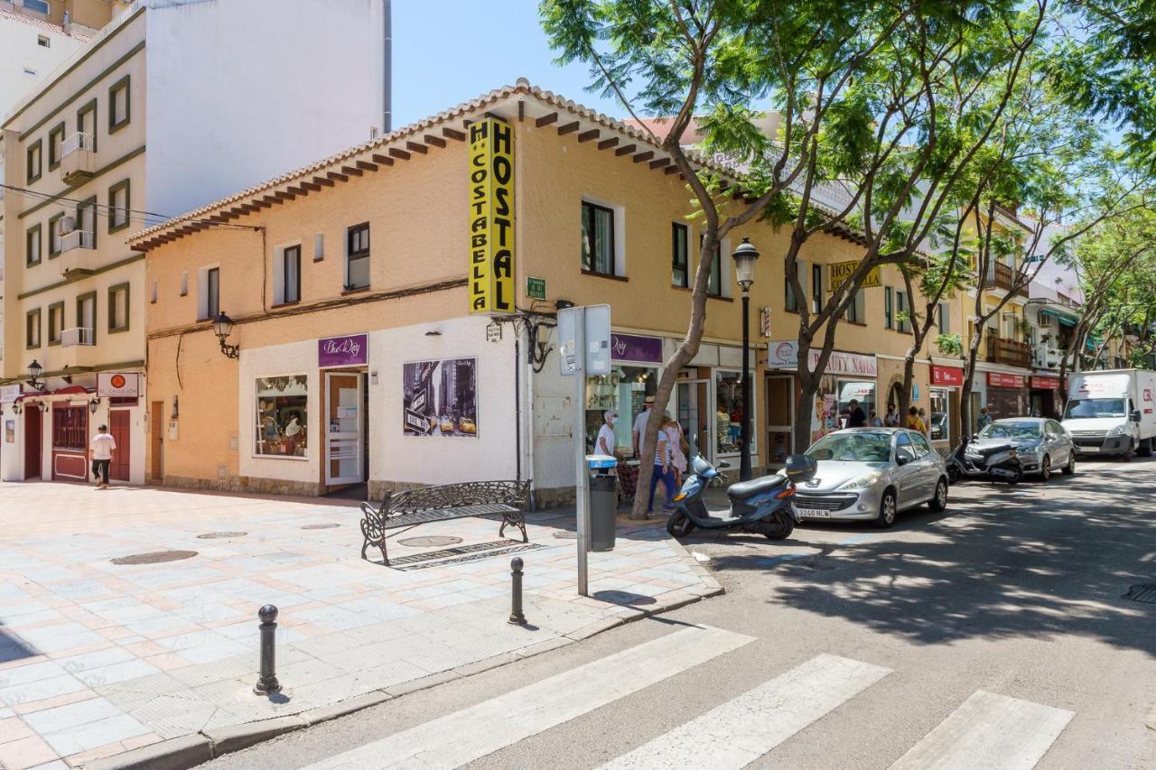 Hostal Costabella Powered By Faro Homes 푸엔히롤라 외부 사진